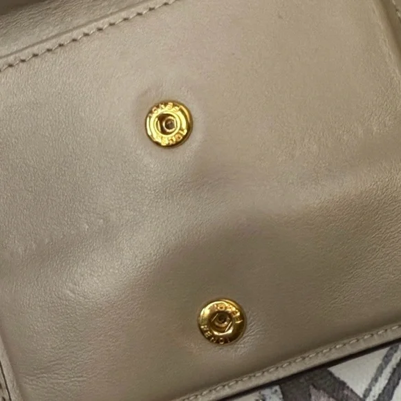 Fendi F Beige Leather Bi-Fold Wallet with Gold Logo. 31/2 X 41/2 - Picture 9 of 16